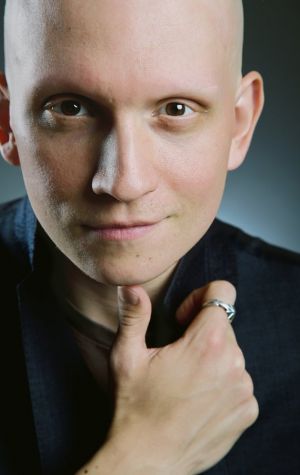 Poster Anthony Carrigan
