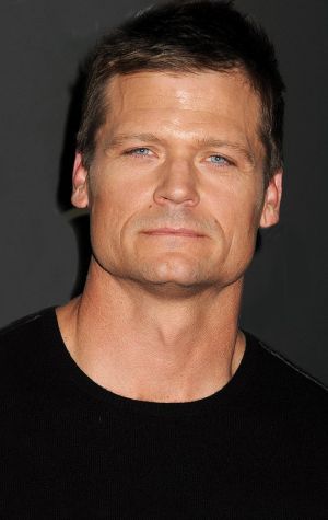 Poster Bailey Chase