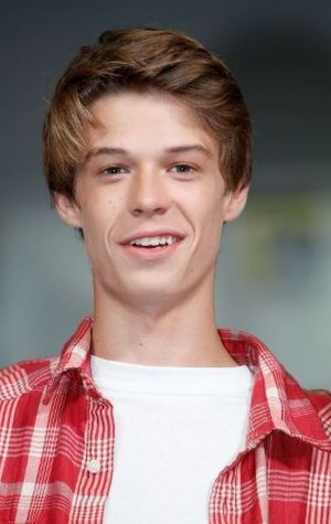 Poster Colin Ford