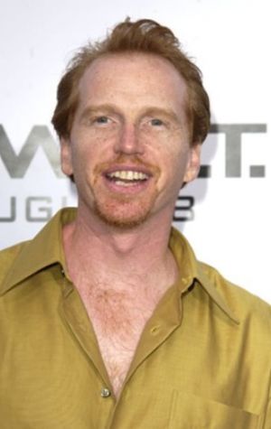 Poster Courtney Gains