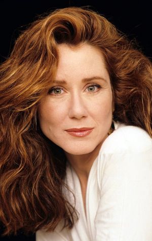 Poster Mary McDonnell