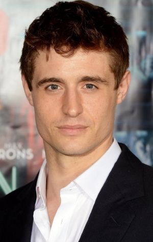 Poster Max Irons